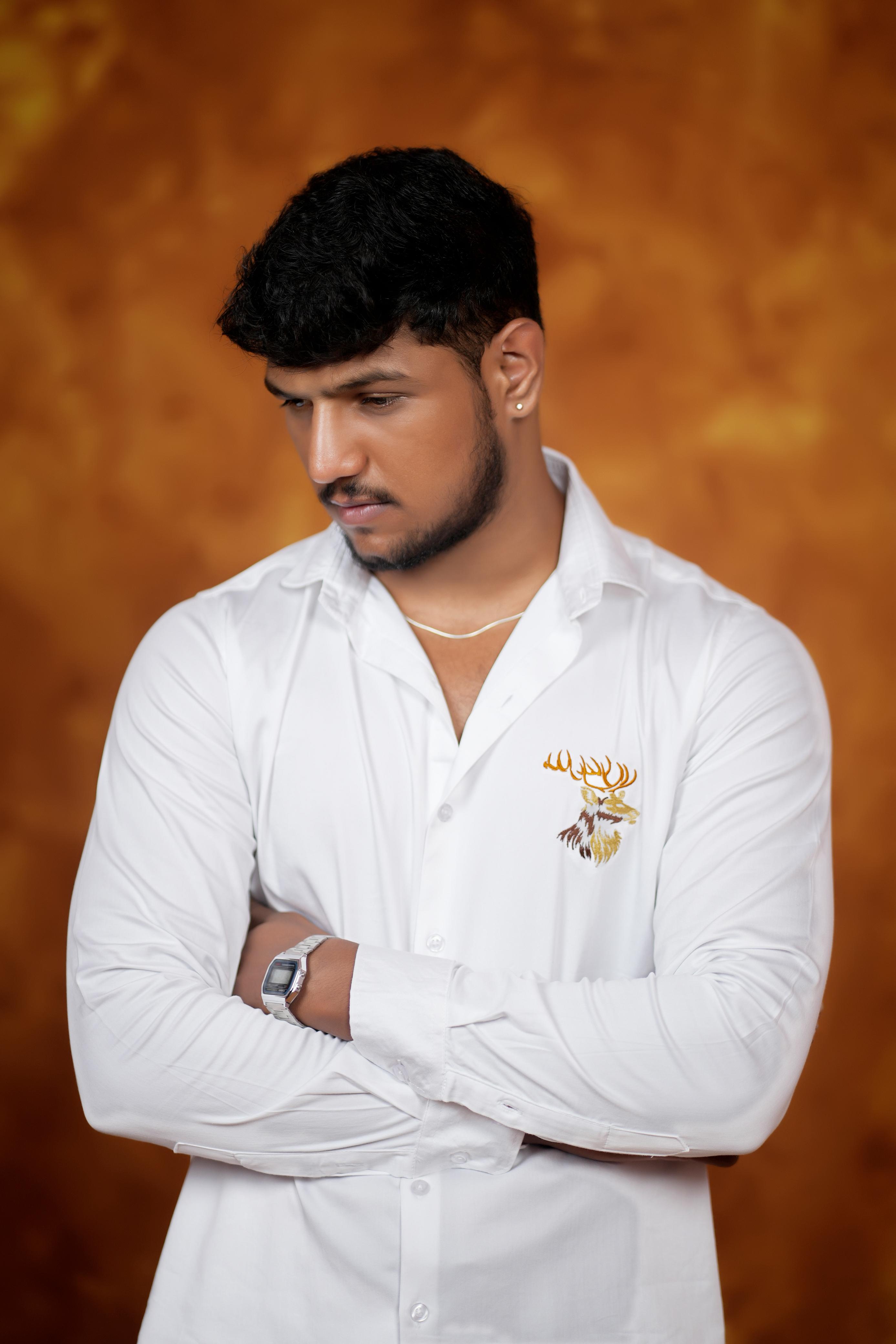 White Shirt With Deer Embroidery