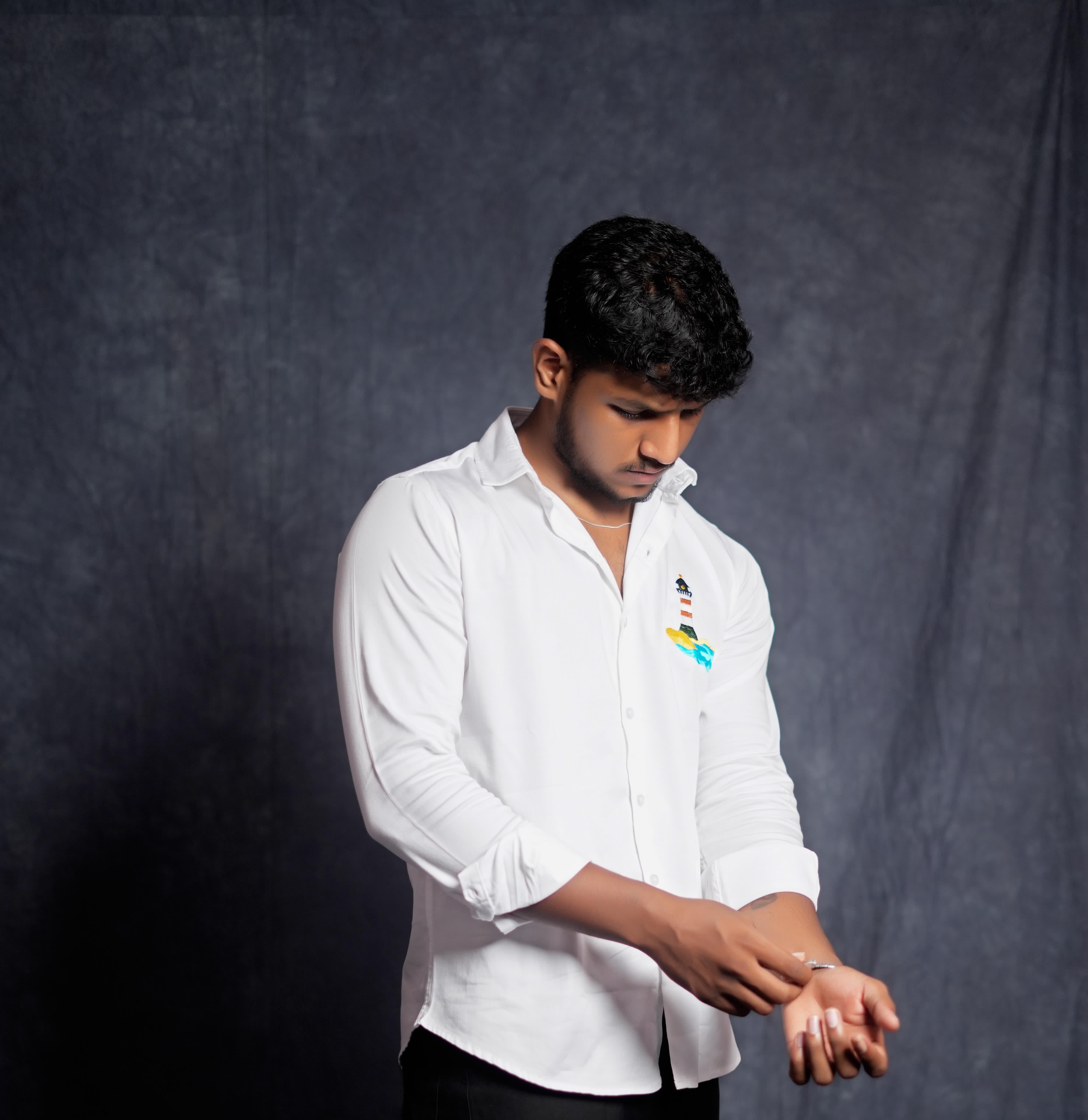 White Shirt With Lighthouse and Beach Embroidery